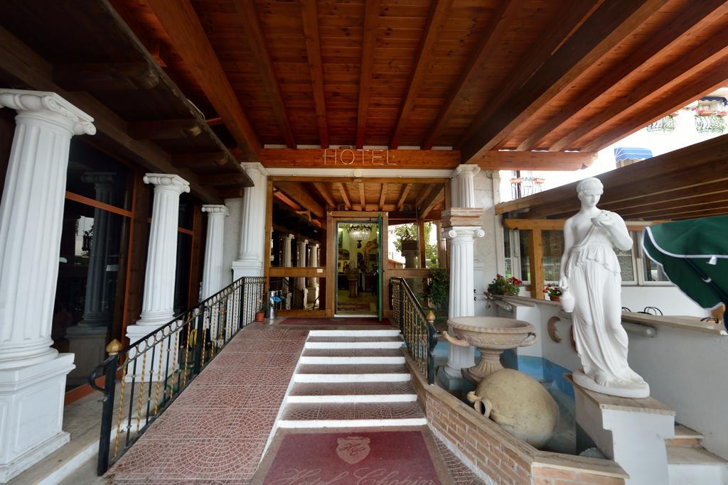 Hotel Chopin Фьюмичино Экстерьер фото