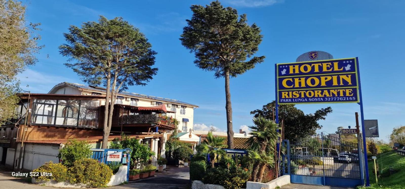 Hotel Chopin Фьюмичино Экстерьер фото