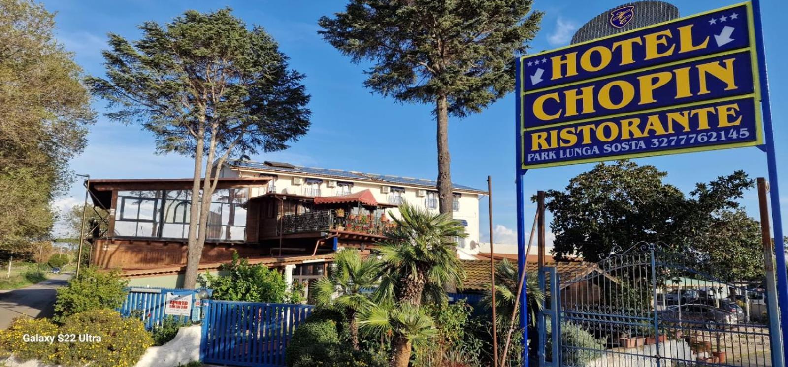 Hotel Chopin Фьюмичино Экстерьер фото