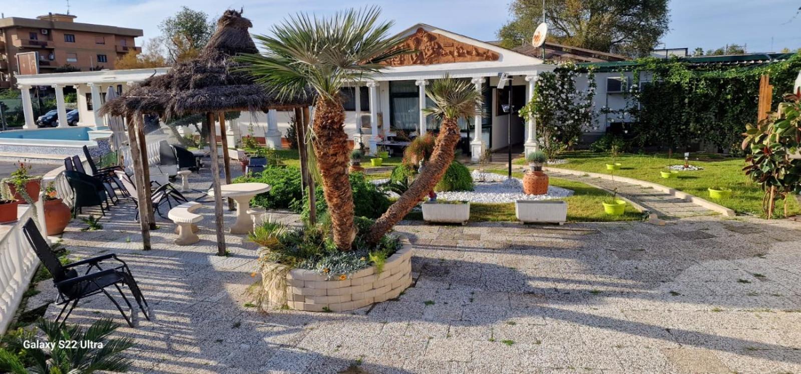 Hotel Chopin Фьюмичино Экстерьер фото
