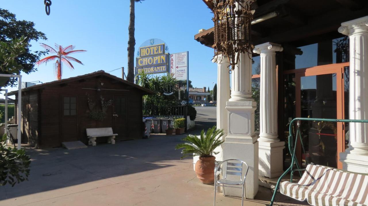 Hotel Chopin Фьюмичино Экстерьер фото