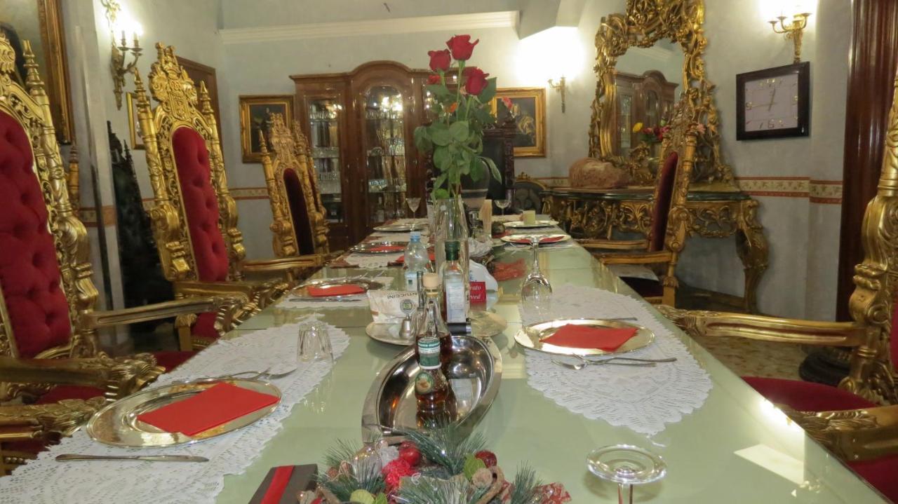 Hotel Chopin Фьюмичино Экстерьер фото